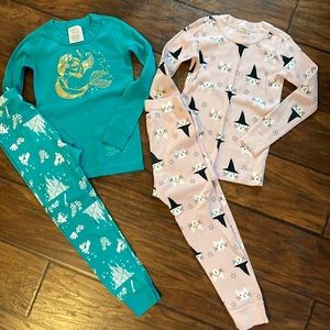 Bundle of two Hanna Andersson pjs